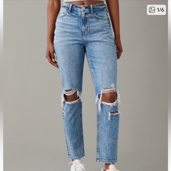 American Eagle Outfitters Denim - American Eagle Outfitters Strigid Mom Jean Distressed Straight Leg 4R